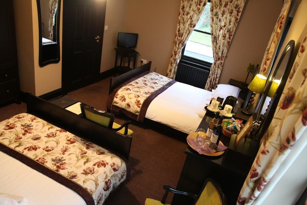 Derrylin Knockninny Country House & Marina المظهر الخارجي الصورة